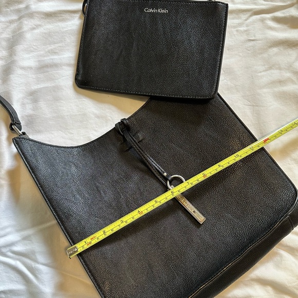 Calvin Klein Black Leather Crossbody Set - Picture 4 of 6